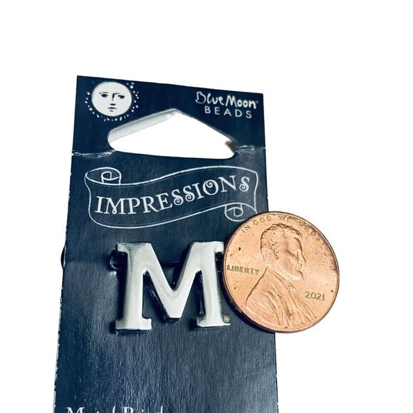 17 piece Lot of Initial Pendants for Jewelry Making Craft Supplies - Picture 6 of 10